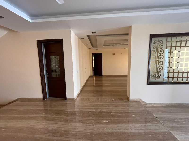 5 BHK Builder Floor 600 Sq. Yards for Sale in Westend, Delhi