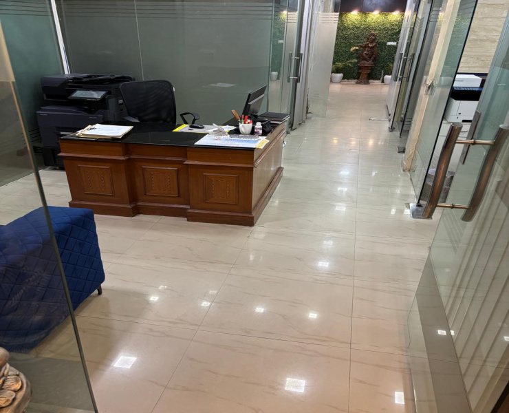  Office Space 200 Sq. Yards for Sale in Friends Colony, Delhi