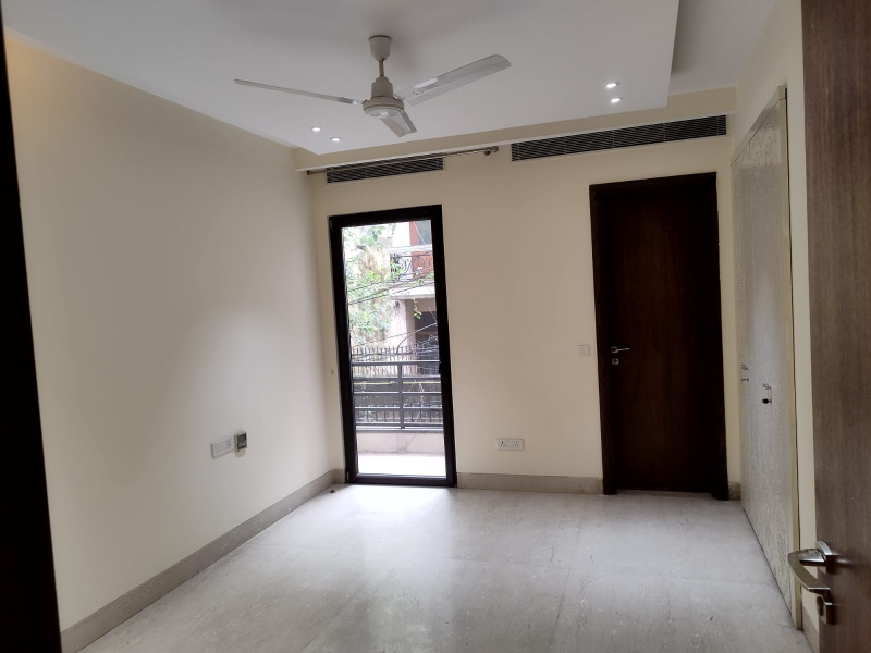 5 BHK Builder Floor 600 Sq. Yards for Sale in Shanti Niketan, Delhi