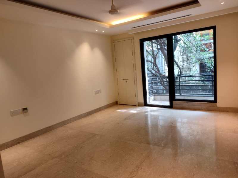 5 BHK Builder Floor 600 Sq. Yards for Sale in Shanti Niketan, Delhi