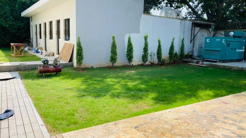 7 BHK Farm House 1 Ares for Sale in Chattarpur, Delhi