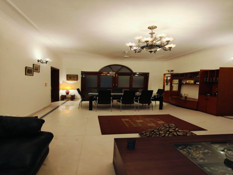 8 BHK Villa 210 Sq. Yards for Sale in Sector 25 Rohini, Delhi