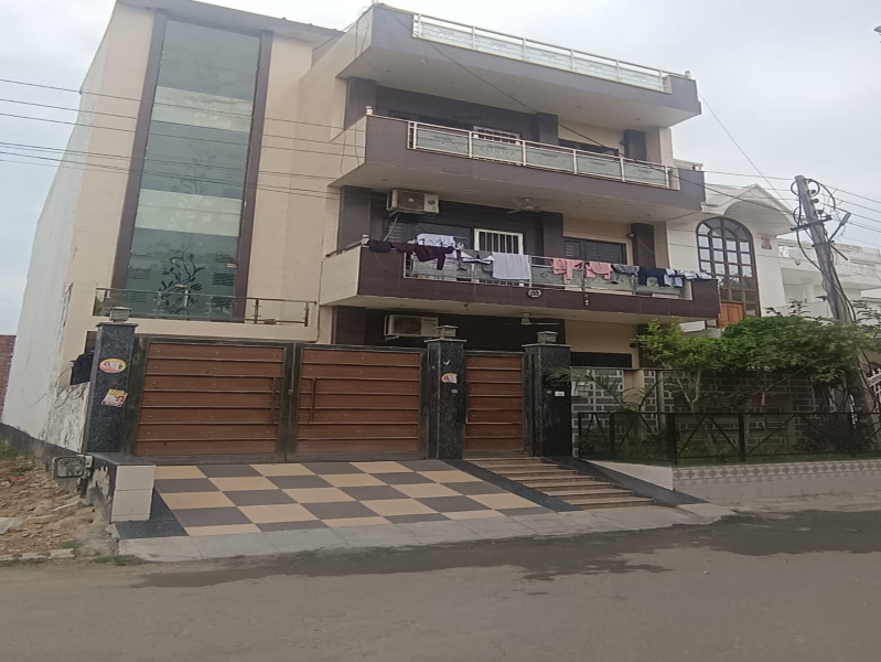 3 BHK House 2500 Sq.ft. for Rent in Sector 2 Faridabad