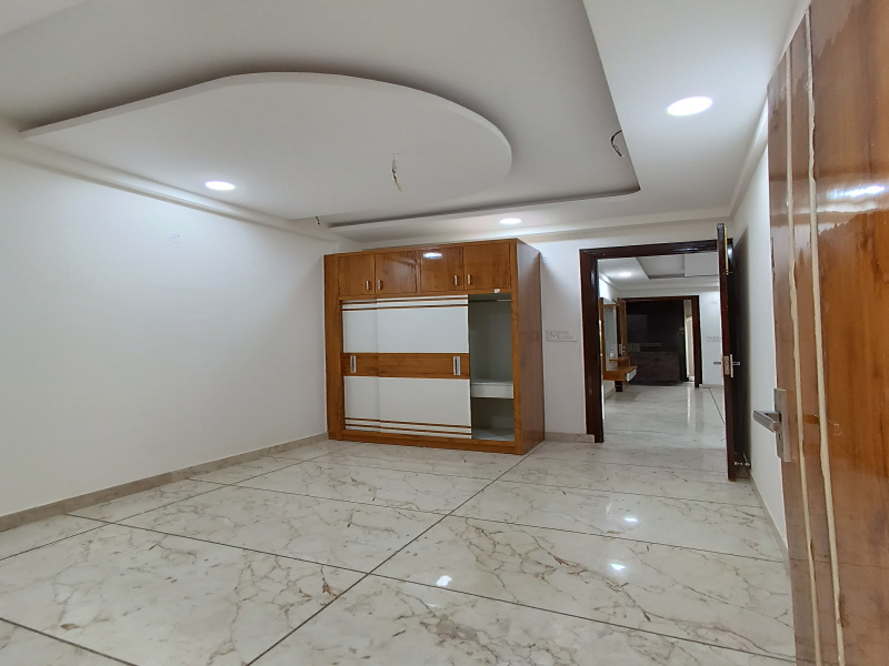 3 BHK Builder Floor 1300 Sq.ft. for Sale in Sector 73 Noida