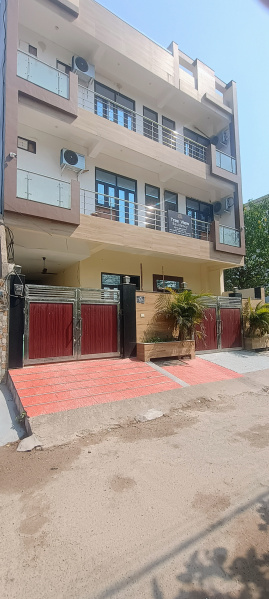  Guest House 6000 Sq.ft. for Rent in Ashiyana, Lucknow