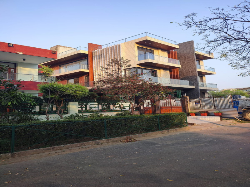 5 BHK House 288 Sq.ft. for Sale in Nri City, Omega 2, Greater Noida