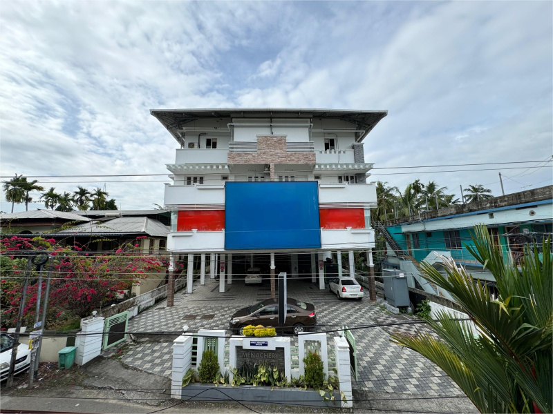  13500 Sq.ft. Office Space for Rent in Vytilla, Kochi