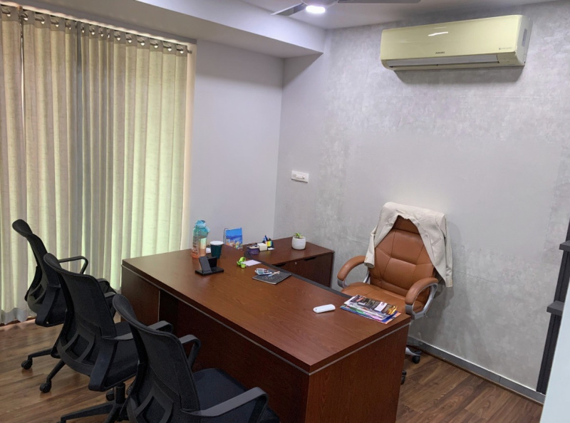  13500 Sq.ft. Office Space for Rent in Vytilla, Kochi