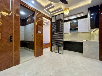 4 BHK Flat for Sale in Subhash Nagar, Delhi