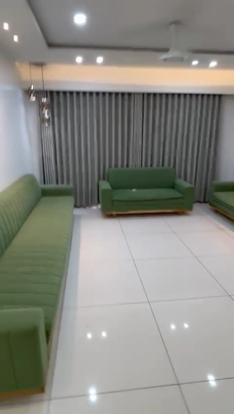 4 BHK 1800 Sq.ft. Apartment for Rent in Raiya Road, Rajkot