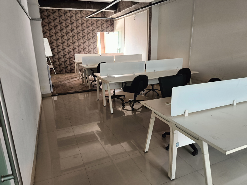  Office Space 810 Sq.ft. for Rent in Akurdi, Pune