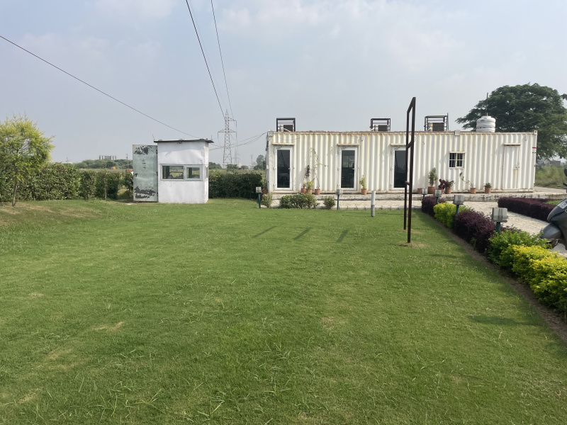  100 Sq. Yards Residential Plot for Sale in Airport Road, Zirakpur