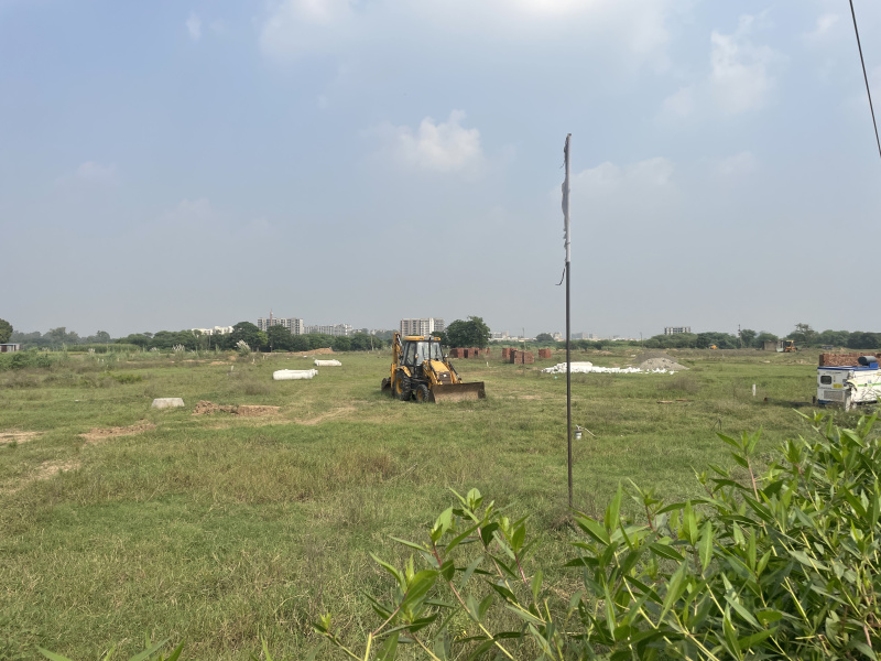  100 Sq. Yards Residential Plot for Sale in Airport Road, Zirakpur