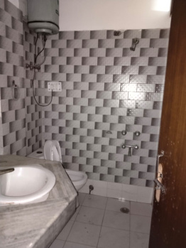 2 BHK Builder Floor for Sale in Green Park, Delhi