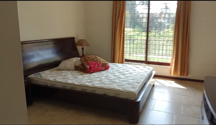 3 BHK 2400 Sq.ft. House for Sale in Rajarhat, Kolkata