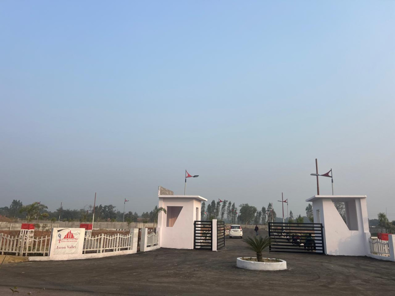  Commercial Land 1000 Sq.ft. for Sale in Gosaiganj, Lucknow