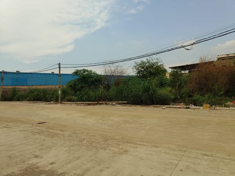  Commercial Land 2100 Sq. Yards for Sale in Karala, Delhi