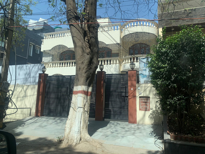 2 BHK Apartment 300 Sq. Yards for Sale in Chattarpur Extension, Delhi