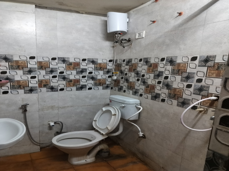1 BHK Builder Floor 900 Sq.ft. for Rent in Sector 70 Noida