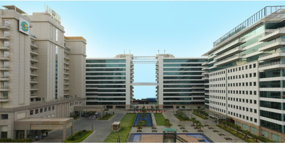 275 Sq.ft. Commercial Shop for Sale in Sector 135 Noida