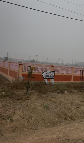  1000 Sq.ft. Industrial Land for Sale in Yamuna Expressway, Greater Noida