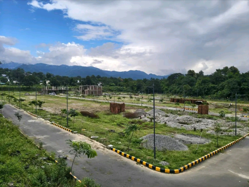  156 Sq. Yards Residential Plot for Sale in Gajiyawala, Dehradun