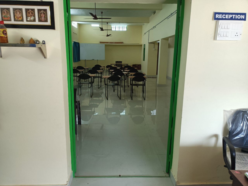  Office Space 1000 Sq.ft. for Rent in Avinashi Road, Tirupur