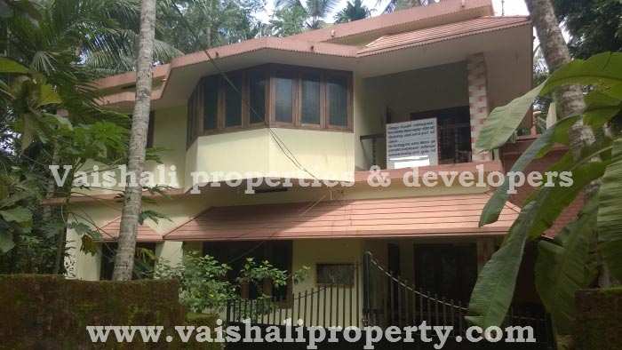 4 BHK House 2000 Sq.ft. for Sale in Pantheerankavu, Kozhikode