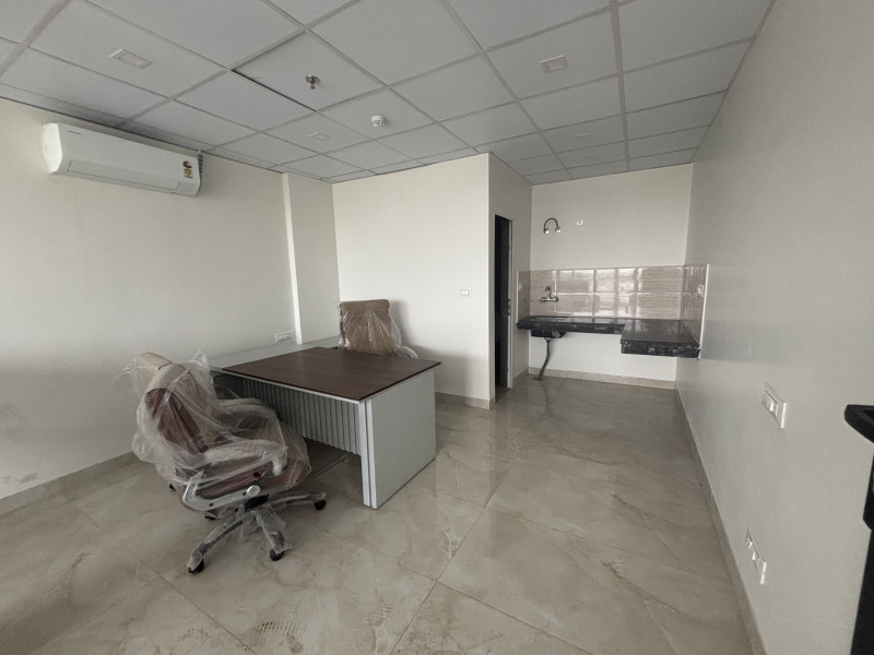  380 Sq.ft. Showroom for Rent in Airport Road, Zirakpur