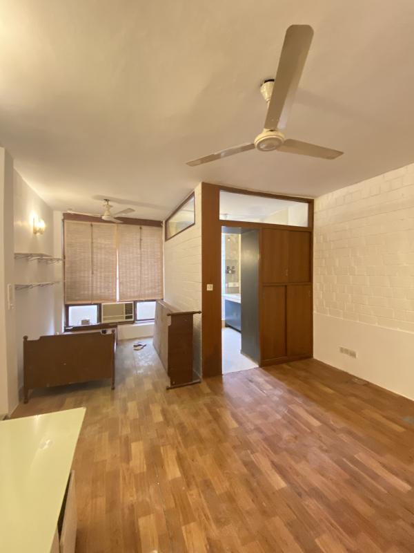 2 BHK Builder Floor 1900 Sq.ft. for Rent in Defence Colony, Delhi