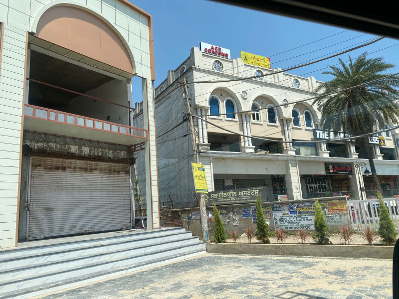  Showroom 1700 Sq.ft. for Sale in Kharar, Mohali