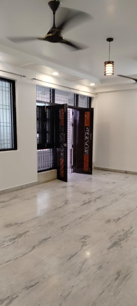 3 BHK Builder Floor 1500 Sq.ft. for Rent in Pitampura, Delhi