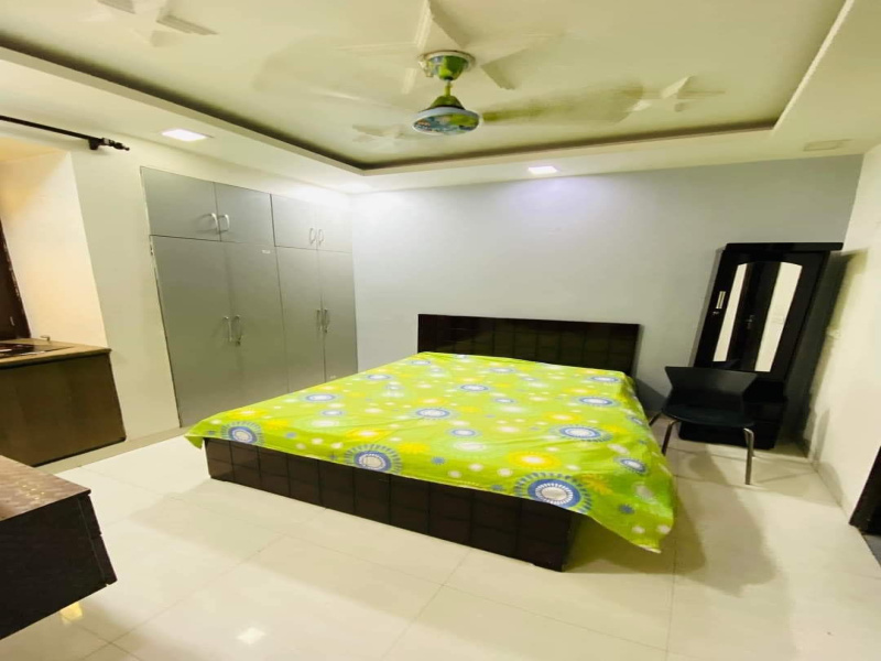 2 BHK Builder Floor 805 Sq.ft. for Rent in Pitampura, Delhi