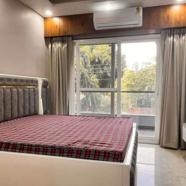  Guest House 1500 Sq.ft. for Rent in Sector 18 Rohini, Delhi