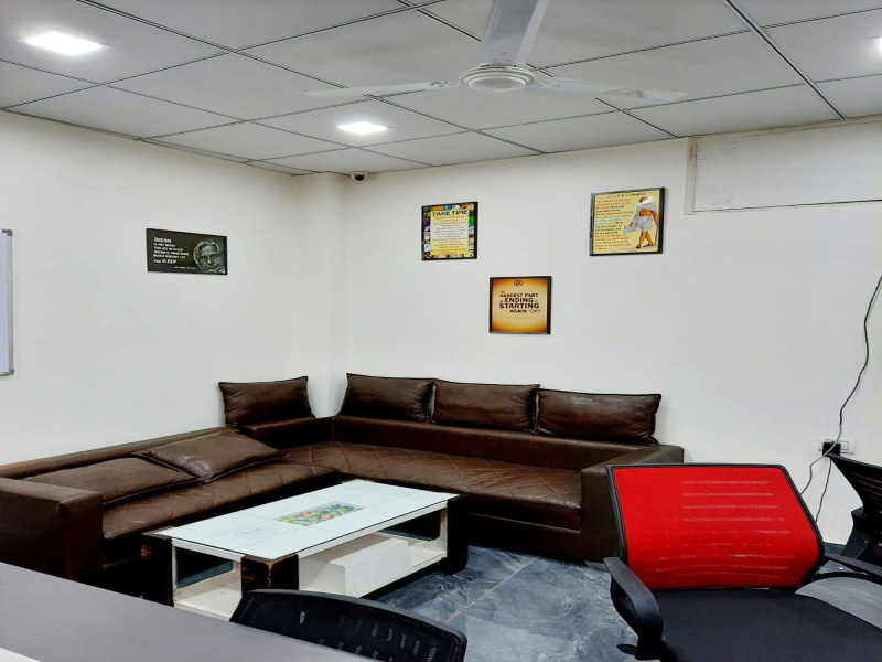 1 BHK Builder Floor 2000 Sq.ft. for Rent in Pitampura, Delhi