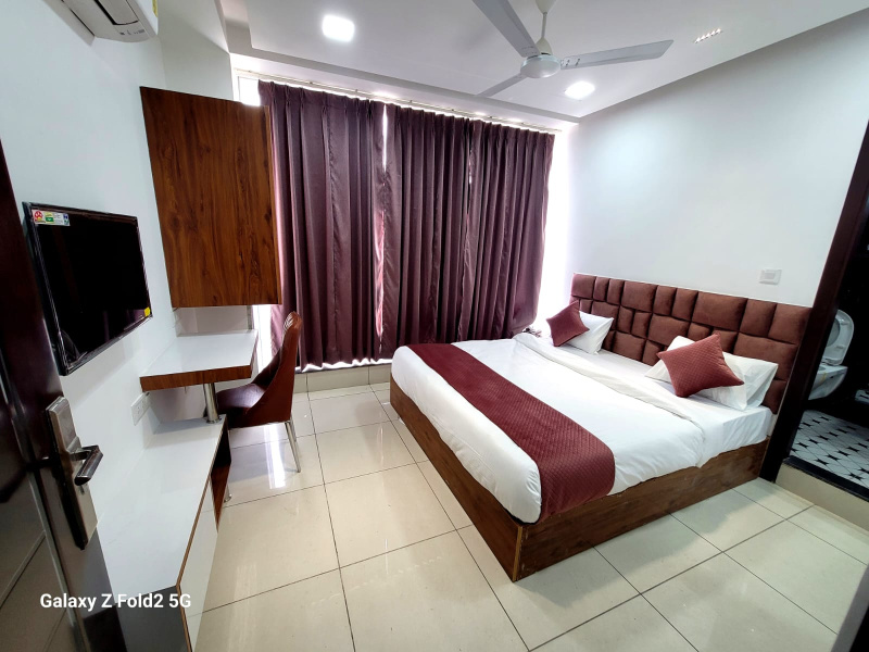  Hotels 1500 Sq.ft. for Rent in Sector 3 Rohini, Delhi