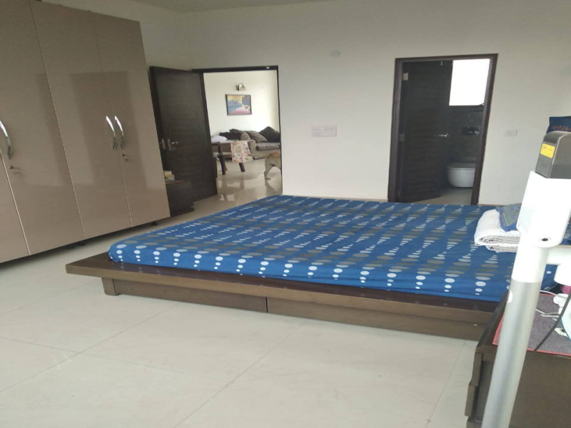 3 BHK Builder Floor 2500 Sq.ft. for Rent in Greater Kailash II, Delhi
