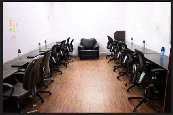  Office Space 1000 Sq.ft. for Rent in Mount Road, Chennai