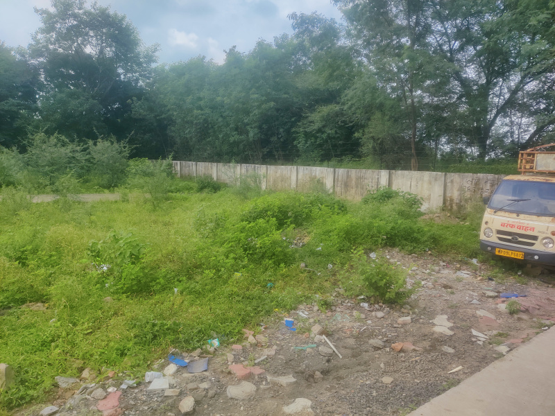  Residential Plot 997 Sq.ft. for Sale in Manglaya Sadak, Indore