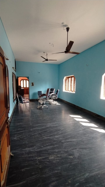  Office Space 1950 Sq.ft. for Rent in Lahartara, Varanasi