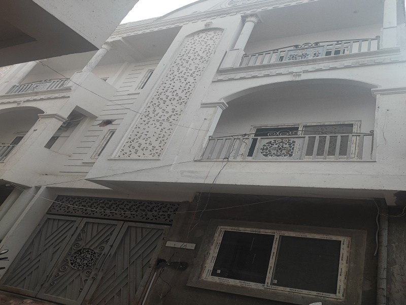 4.5 BHK House 1950 Sq.ft. for Sale in Sundarpur, Varanasi