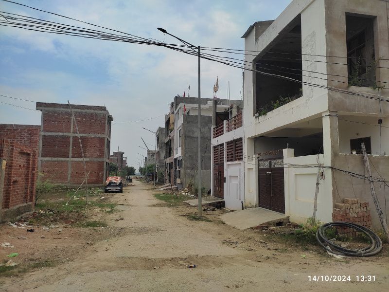  Residential Plot 900 Sq.ft. for Sale in Naramau, Kanpur