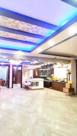 4 BHK Apartment 4500 Sq.ft. for Sale in Krishna Nagar, Delhi