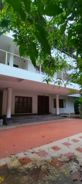 5 BHK House 3200 Sq.ft. for Sale in Edamuttam, Thrissur