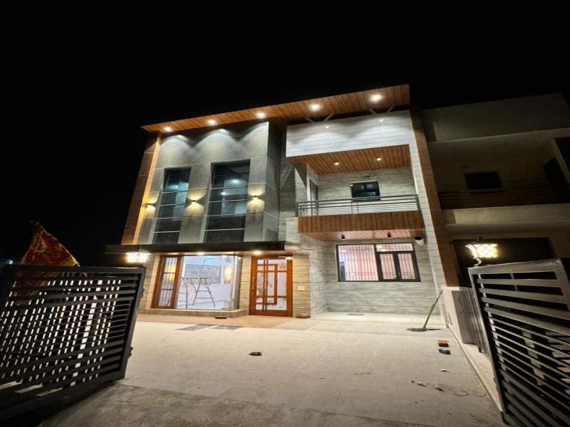 3.5 BHK House 1000 Sq.ft. for Sale in Airport Road, Mohali