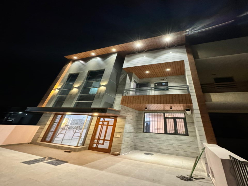 3.5 BHK House 1000 Sq.ft. for Sale in Airport Road, Mohali