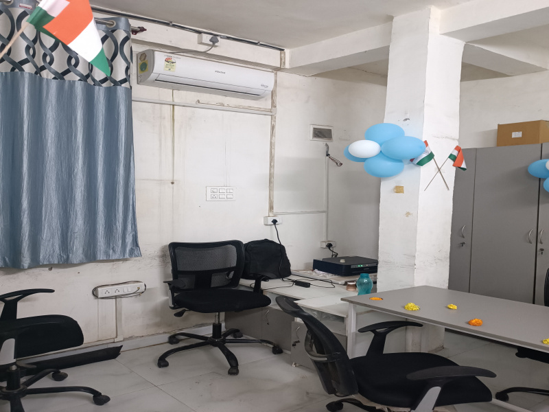  Office Space 600 Sq.ft. for Rent in Ramdaspeth, Akola