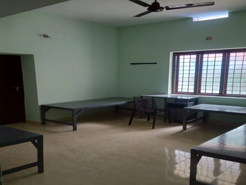  House 10000 Sq.ft. for Rent in Peringavu, Thrissur