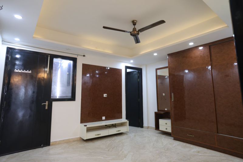 3 BHK Builder Floor 2450 Sq.ft. for Sale in Ambica Vihar, Paschim Vihar, Delhi