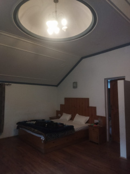 Guest House for Sale in Aleo, Manali